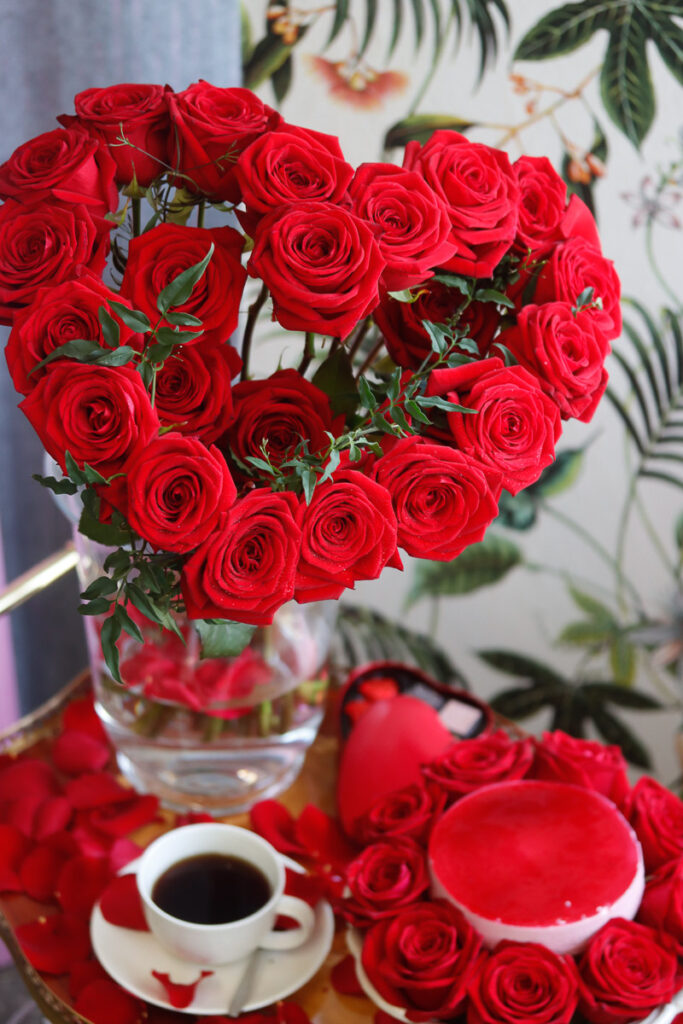 The tradition of giving red roses on Valentine's Day